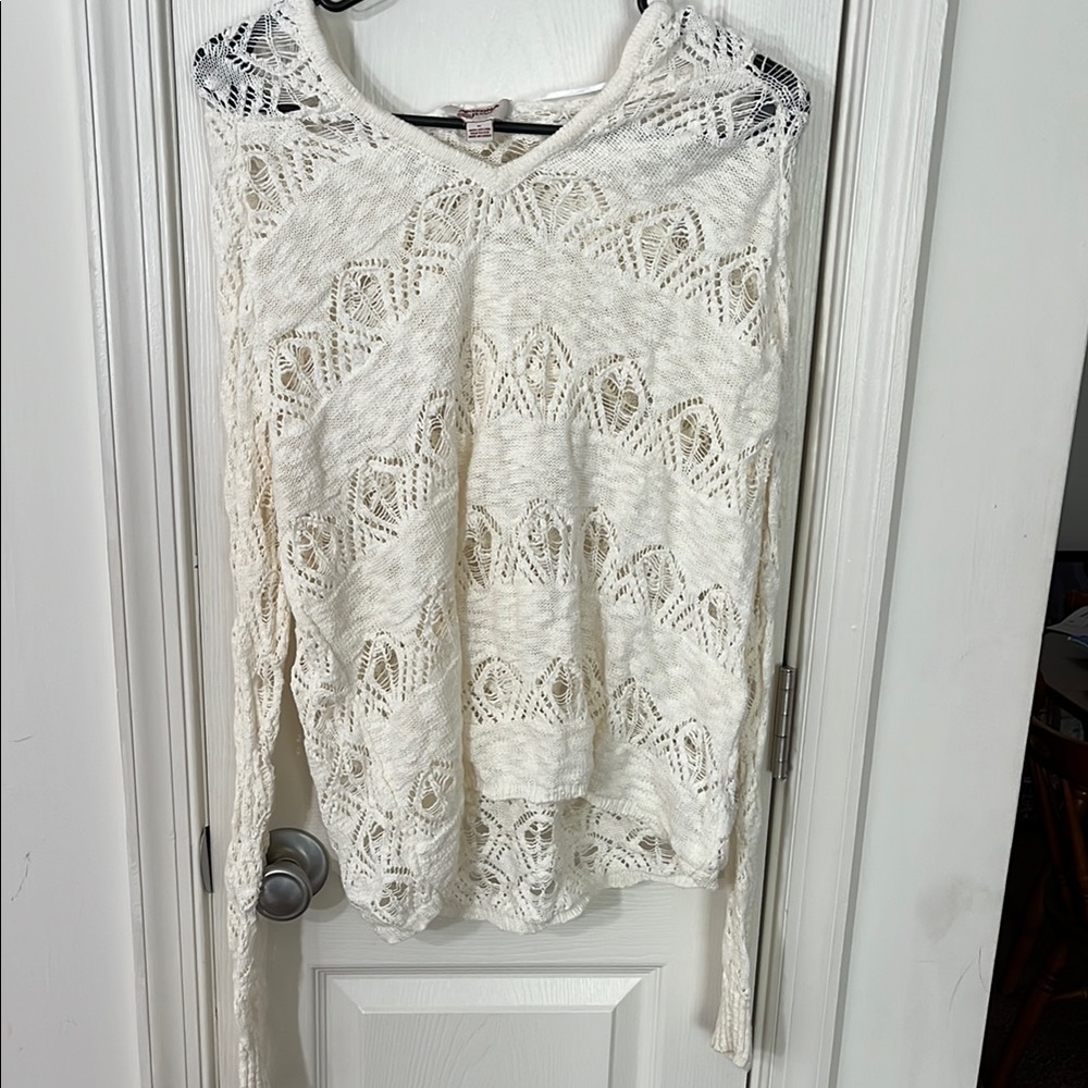 Arizona Jean Company Cream Lace Long Sleeve Blouse